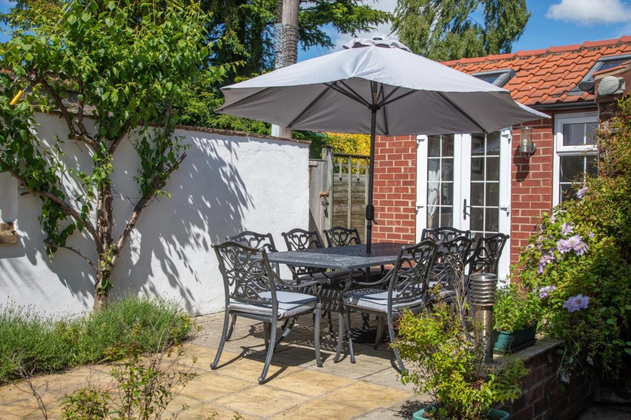Holly-Garth Villa Helmsley Bagian luar foto