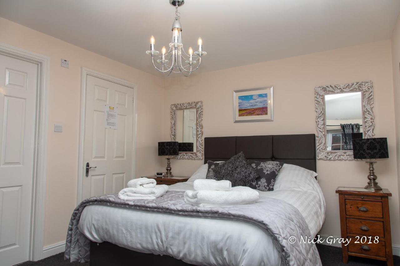 Holly-Garth Villa Helmsley Bagian luar foto