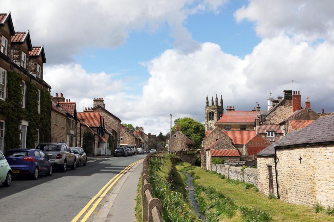 Holly-Garth Villa Helmsley Bagian luar foto